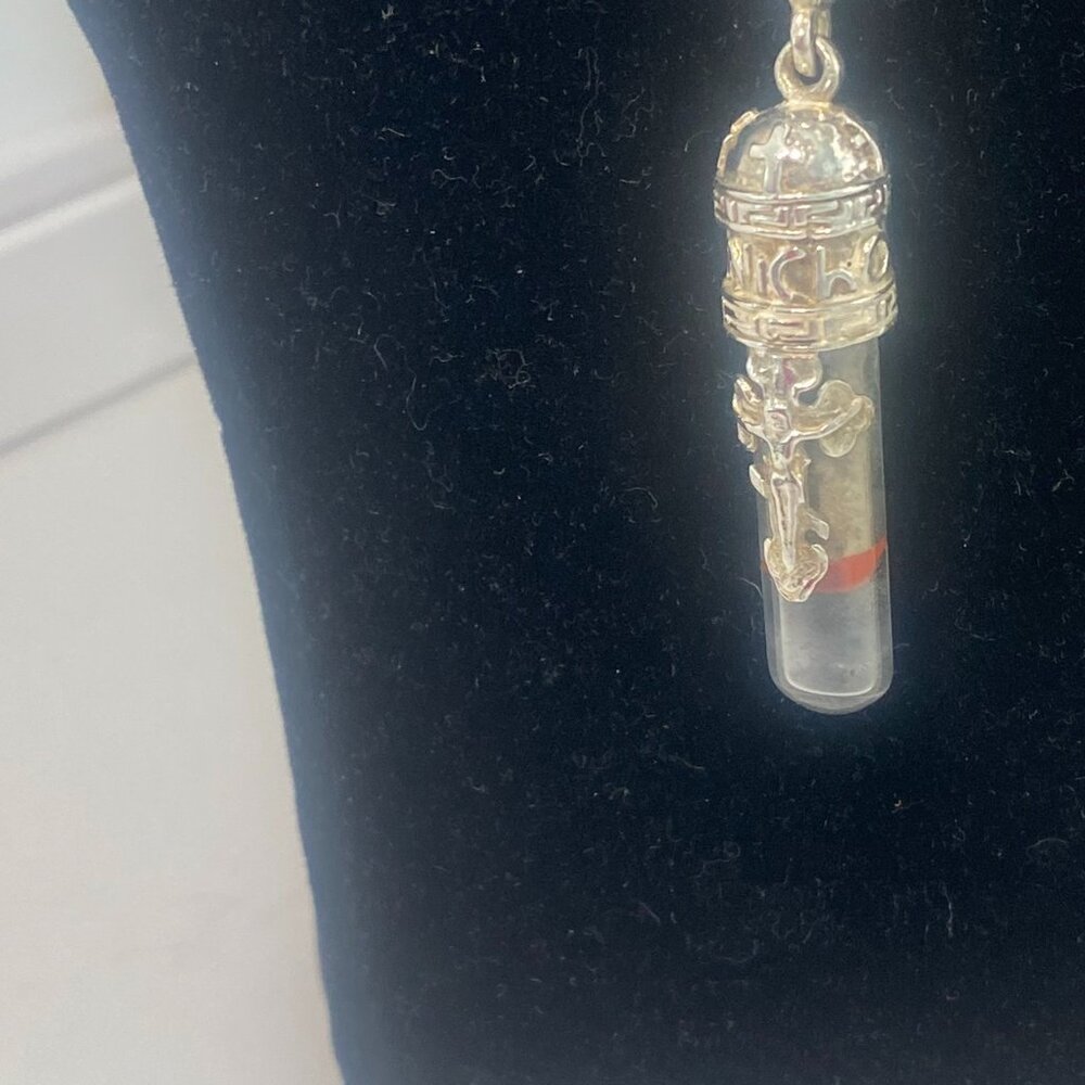 Sterling Silver Holy Land soil Pendant vial and necklace with crucifix - Picture 5 of 8